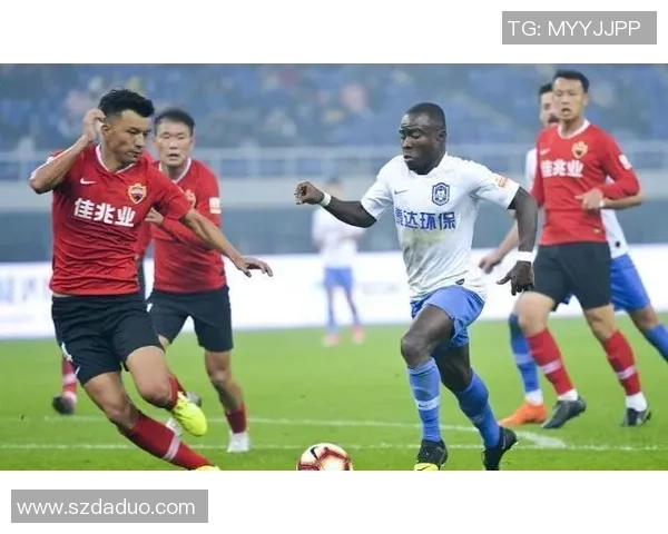 武汉足球队以62分领跑大师赛积分榜展现强大实力