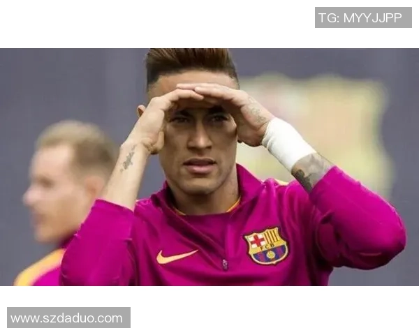 足球明星托雷斯现状揭秘：退役后的生活与新挑战